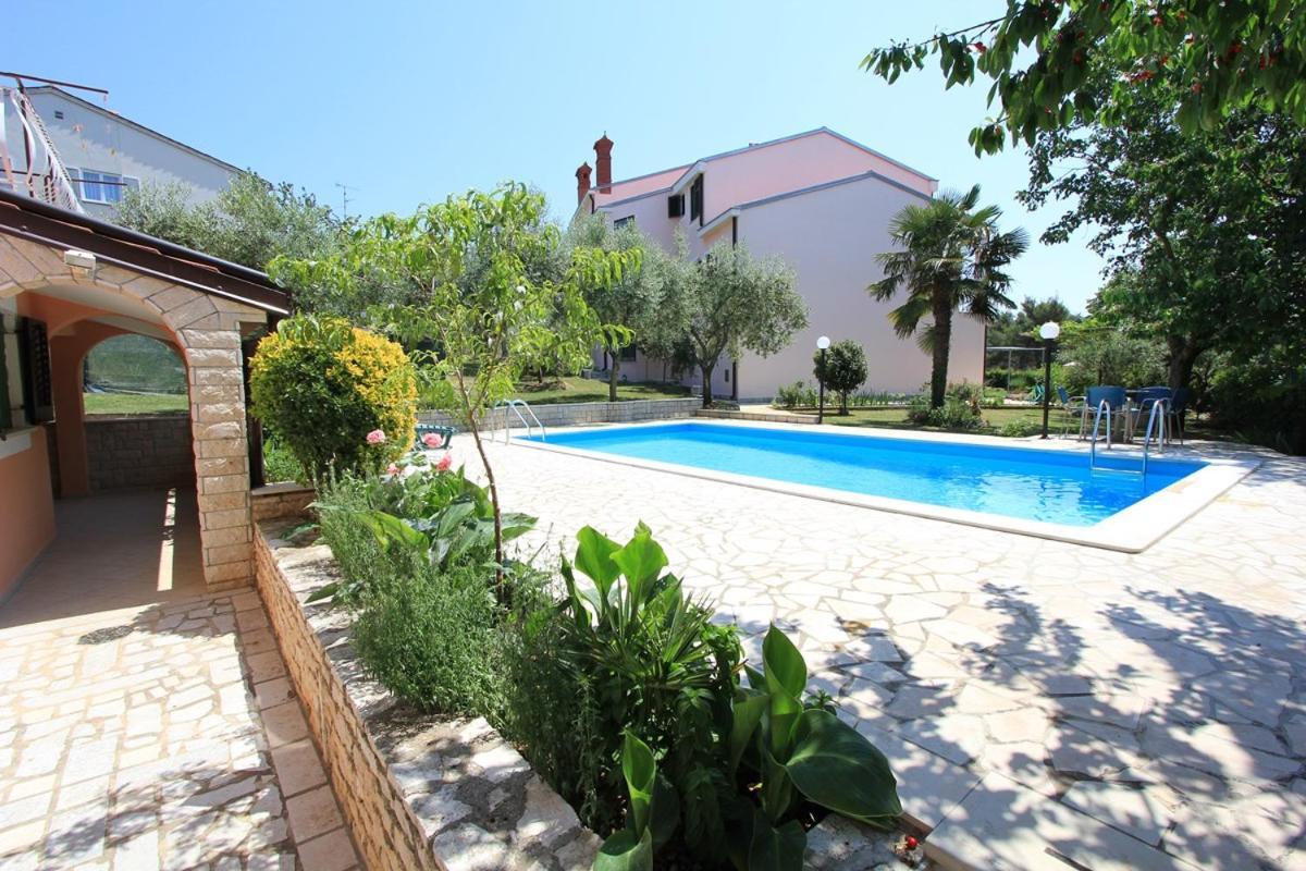 Apartments Susy Пула Екстер'єр фото